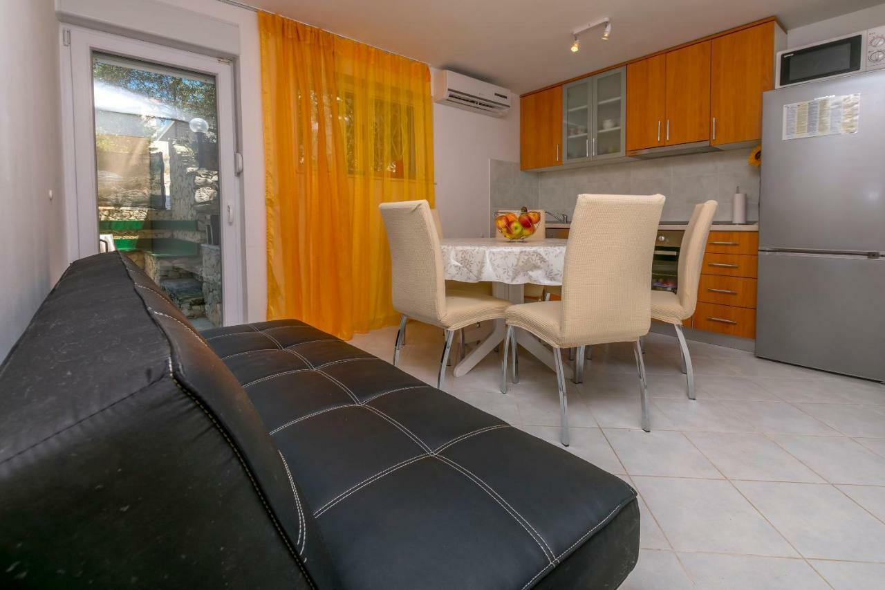 Apartment Vukorepa Ражань Экстерьер фото
