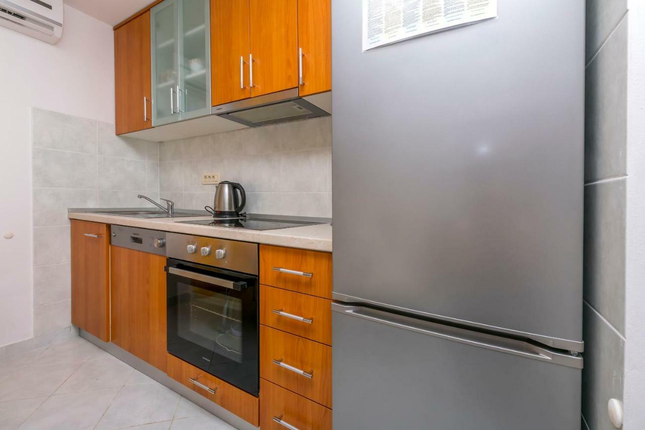 Apartment Vukorepa Ражань Экстерьер фото